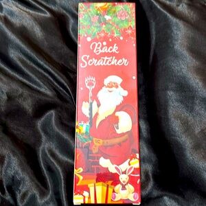 3 Extendable Back Scratchers